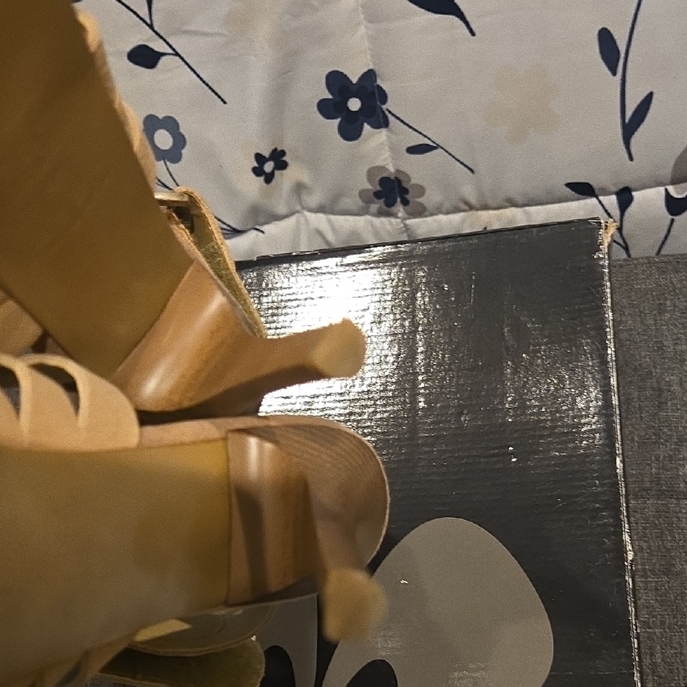 Leather Suede Like Wooden High Heel - Picture 7 of 11
